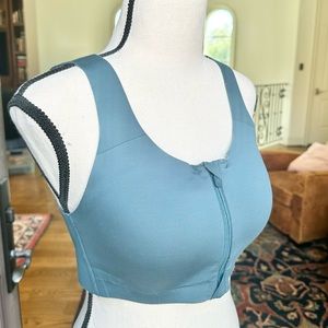Lululemon Enlite Zip Up Bra High Support 34C